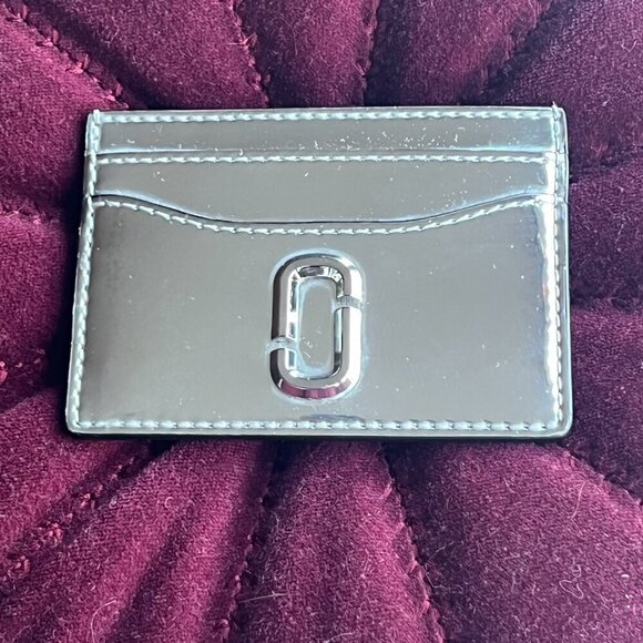 Marc Jacobs The J Marc Logo Card Case Silver Metallic - Picture 1 of 7